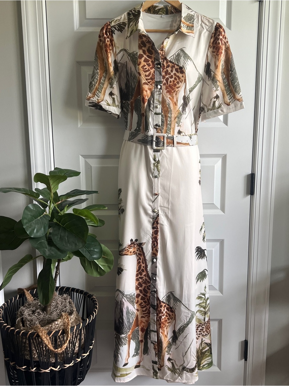 Jungle Safari Giraffe Print Shirt Dress Maxi Duster Boutique Medium Large NWOT